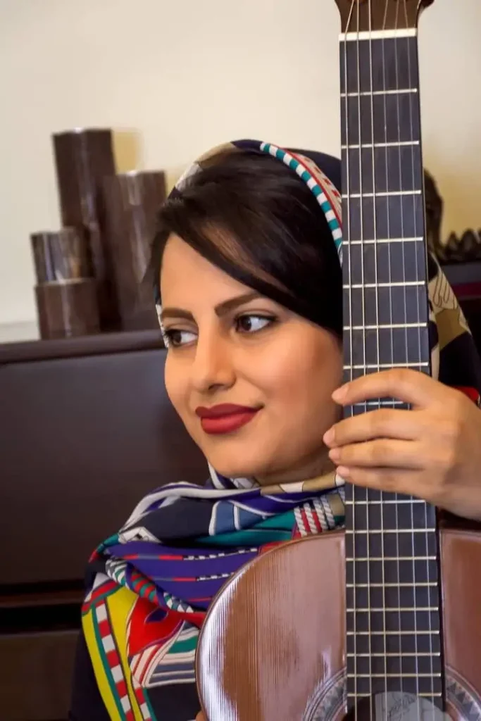 خانم نادریان