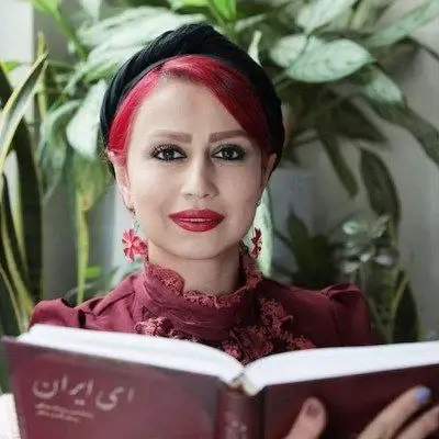 خانم خیاطان